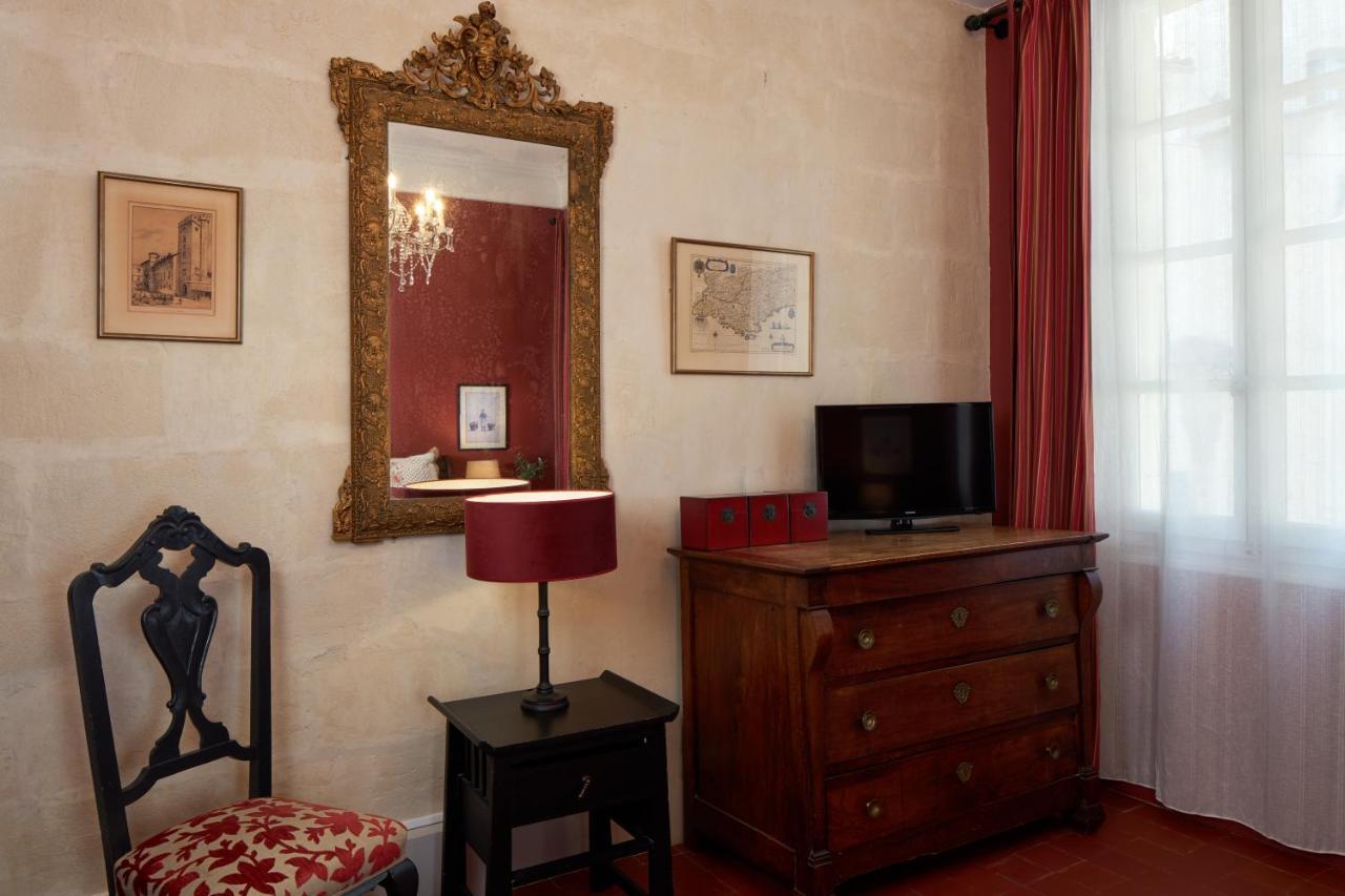 Hotel De L'Atelier Villeneuve-lès-Avignon Dış mekan fotoğraf