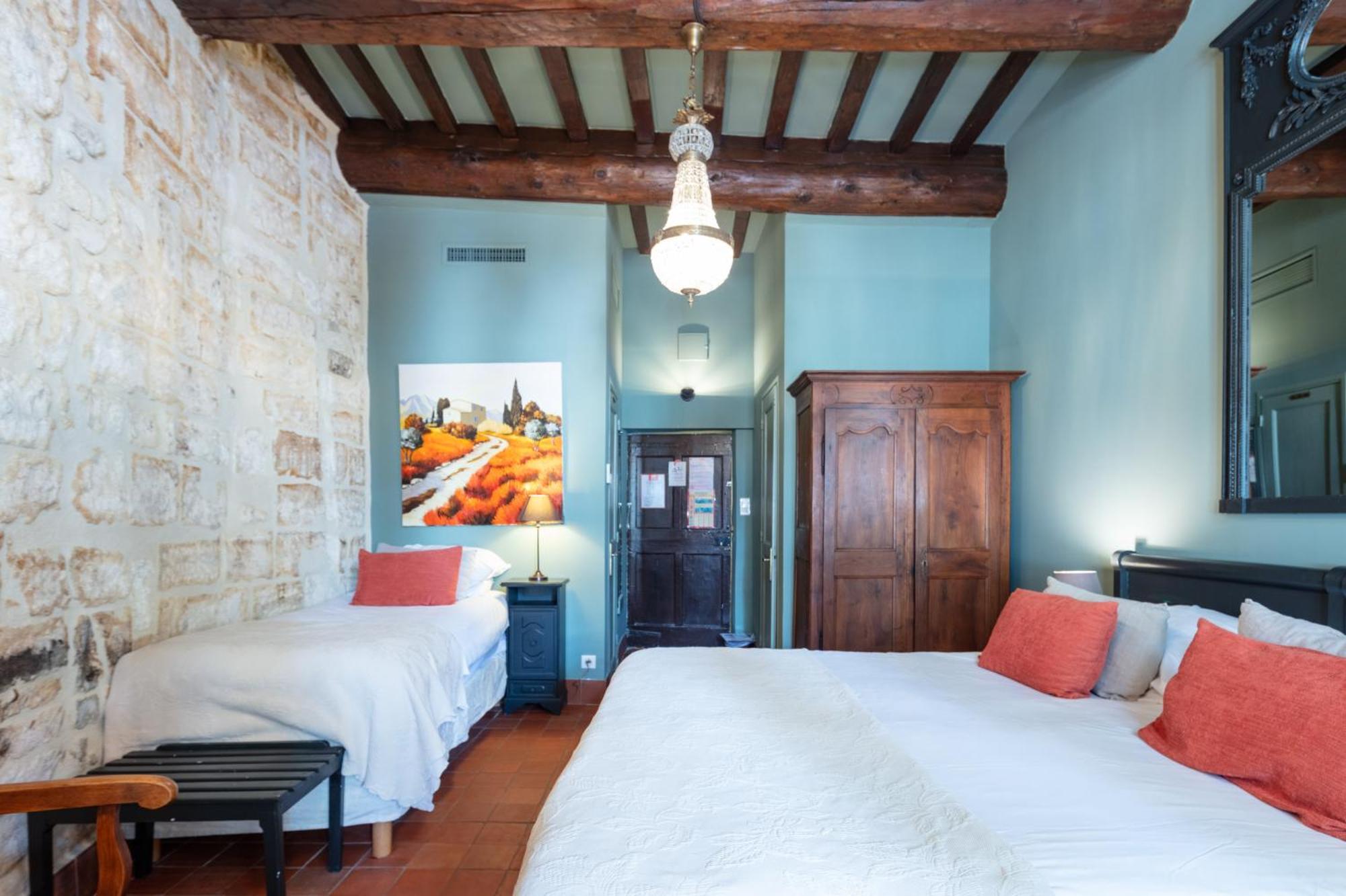 Hotel De L'Atelier Villeneuve-lès-Avignon Dış mekan fotoğraf
