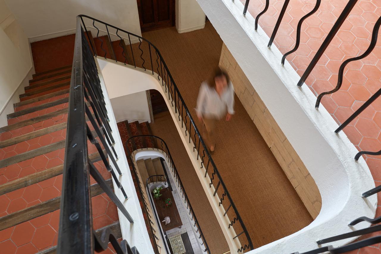 Hotel De L'Atelier Villeneuve-lès-Avignon Dış mekan fotoğraf