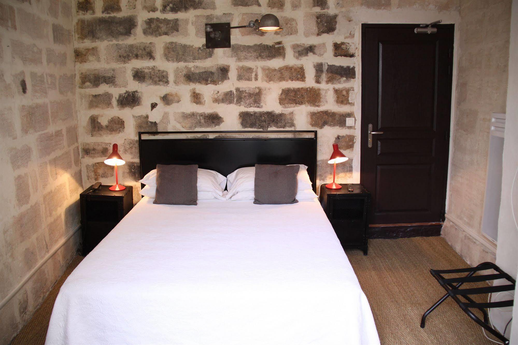 Hotel De L'Atelier Villeneuve-lès-Avignon Dış mekan fotoğraf