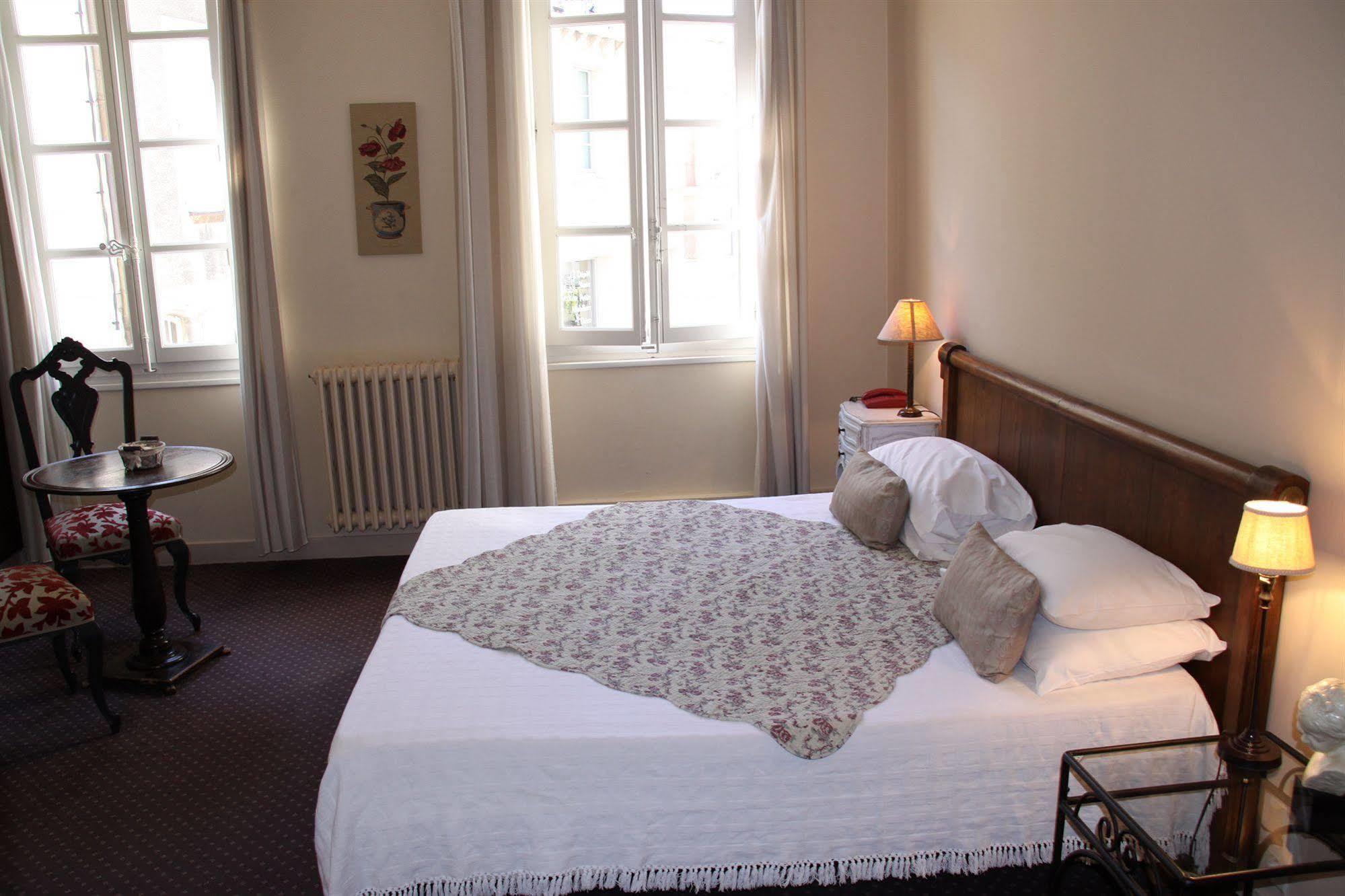 Hotel De L'Atelier Villeneuve-lès-Avignon Dış mekan fotoğraf