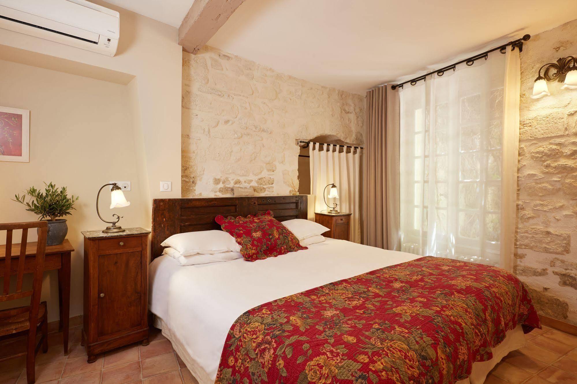 Hotel De L'Atelier Villeneuve-lès-Avignon Dış mekan fotoğraf